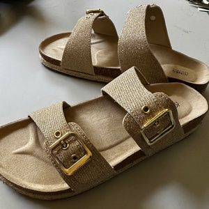 NWT Jones New York Weslee Footbed Sandals Womens 9